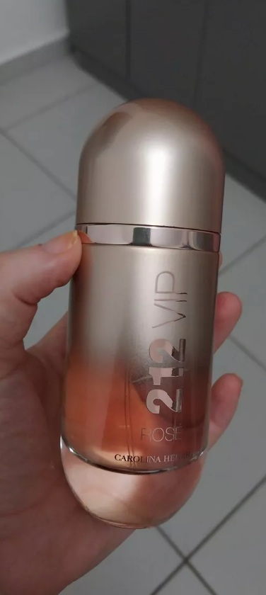 Image #1 de Chloé Marchand